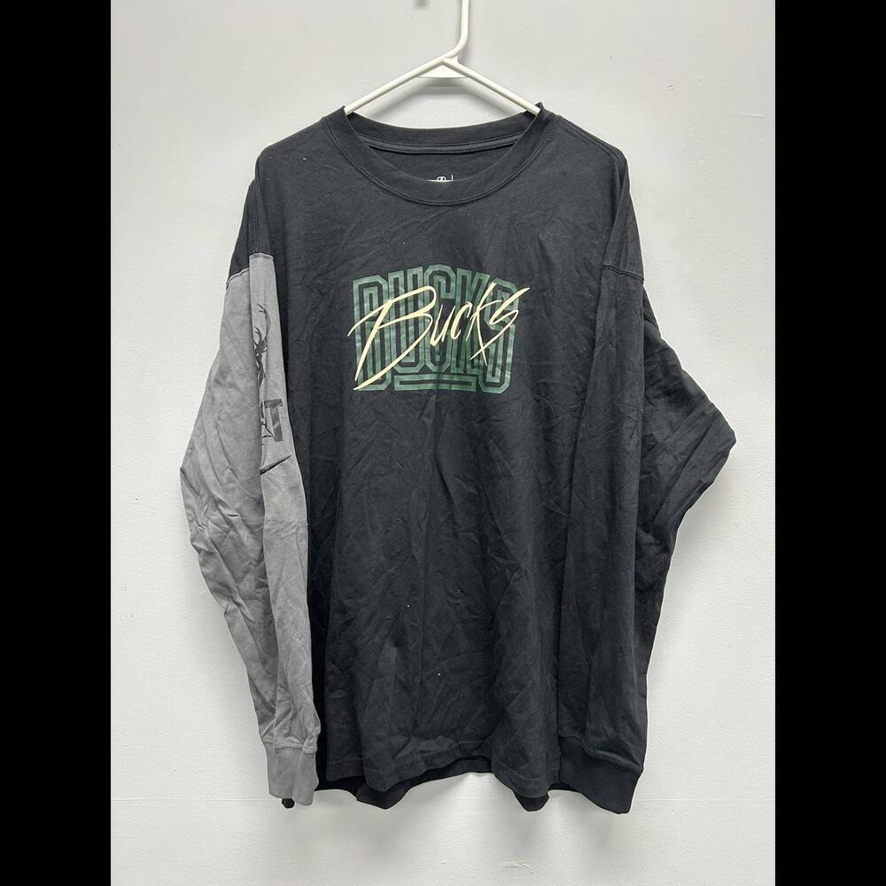 Nike Milwaukee Bucks Long Sleeve T-Shirt